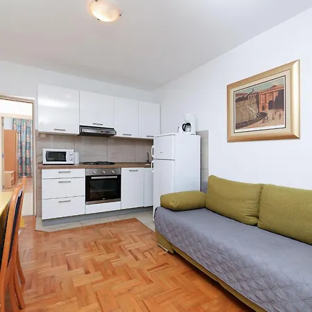 Pintar-1 By Interhome Jadranovo