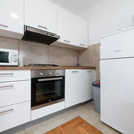 Apartmán Pintar-1 By Interhome