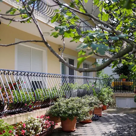 Lägenhet Pintar-1 By Interhome