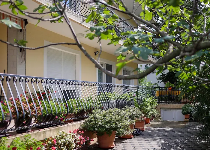 Appartement Pintar-1 By Interhome